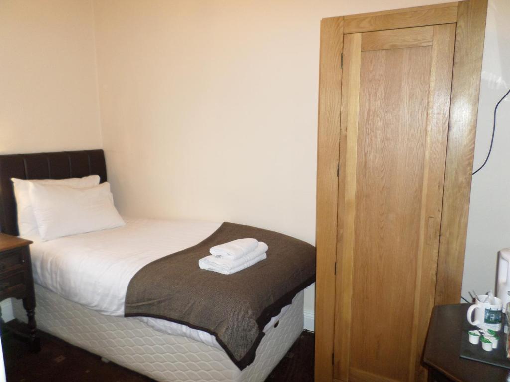 The Camberley Hotel Harrogate Bagian luar foto